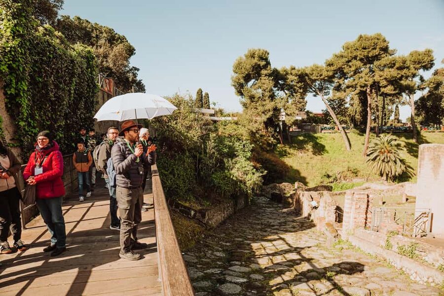 From Naples: Pompeii Small Group Tour - Pompeii from Naples: the ride, timing, and meeting spots