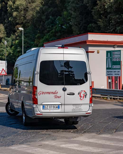 From Naples: Pompeii tour with ticket, guide, and transfer included - Capri Piazzetta viewpoint: a classic photo stop that breaks up the day