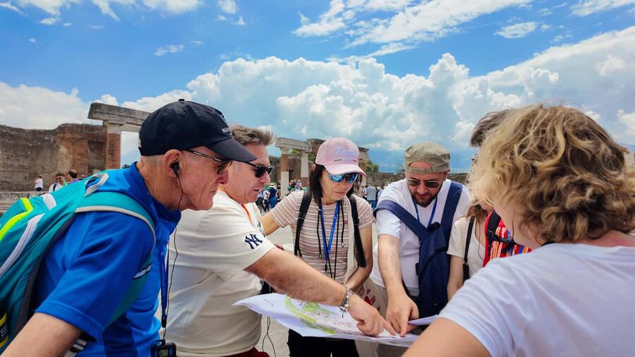 From Naples Port: Pompeii Guided Walking tour or smart guide - Price and value: is $89 worth it for Pompeii?