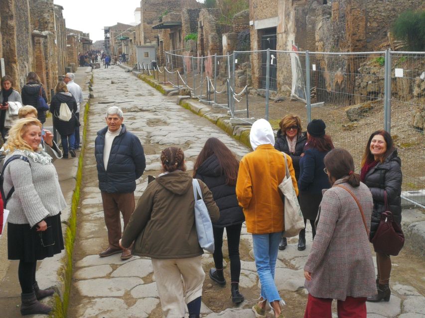 From Naples/Salerno : Positano , Pompeii & Sorrento Day Tour - How the 8-hour route stays manageable with private pickup