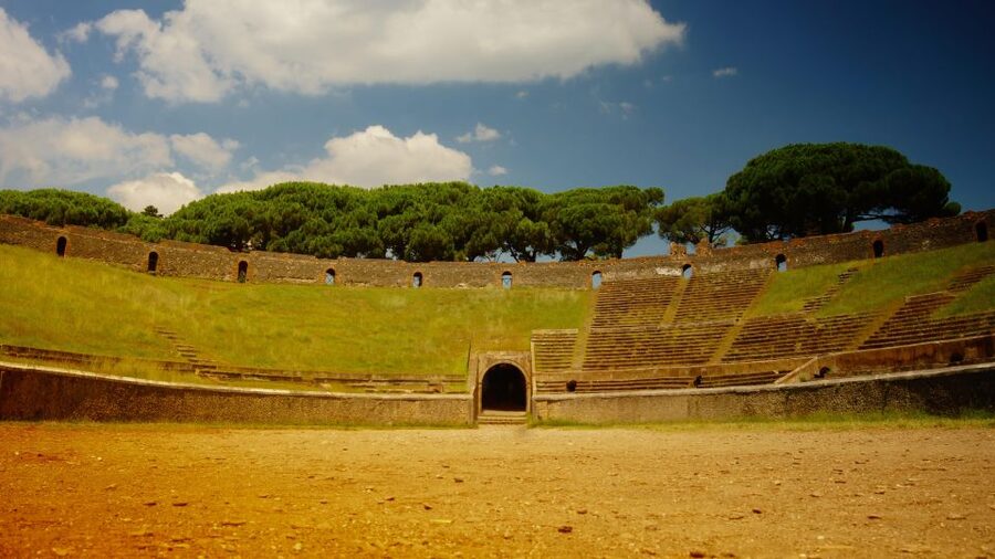 From Naples: Transfer to Positano with Pompeii Guided Tour - From Naples to Positano: a transfer that feels like a real day trip