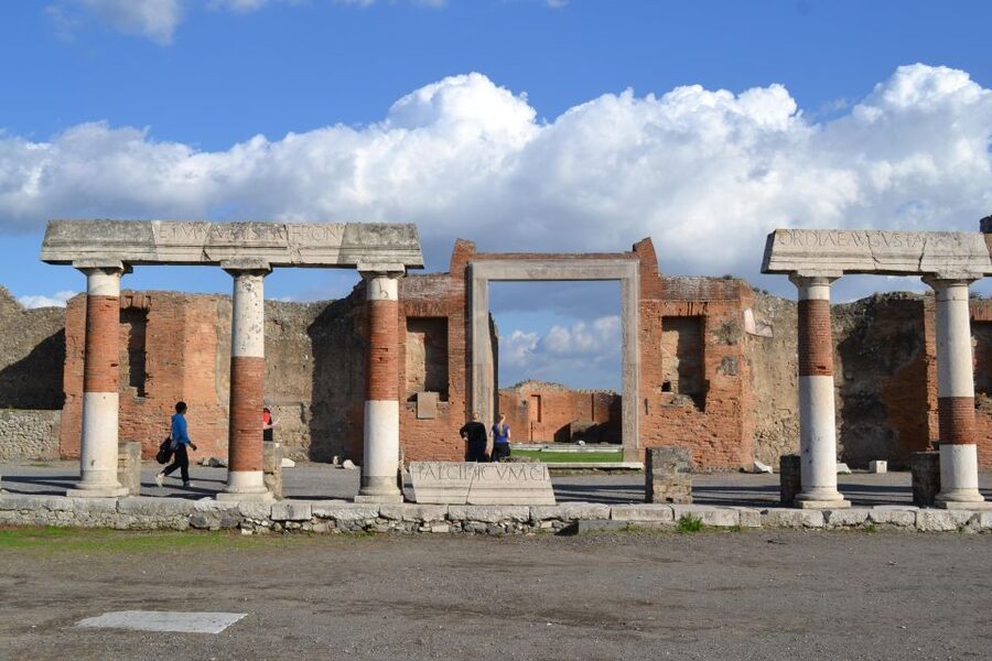 From Naples: Transfer to Positano with Pompeii Guided Tour - Should you book this Naples-to-Positano with Pompeii tour?