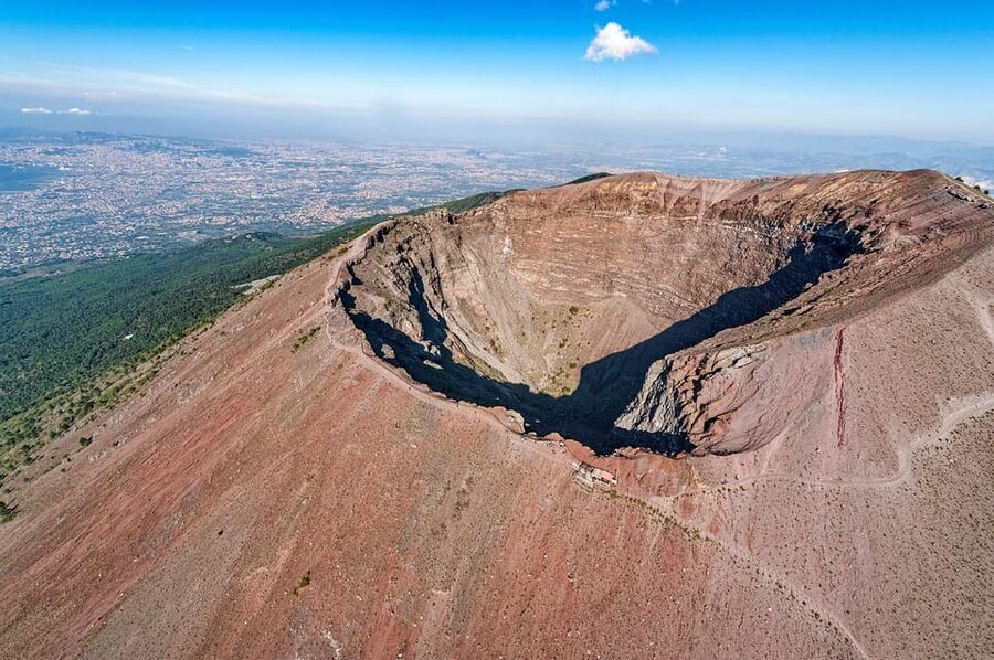 From Pompeii: Mont Vesuvius excursion - From Porta Marina Superiore: the simplest way to start