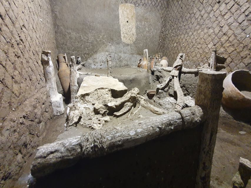 From Rome: Amalfi Coast and Pompeii, Full Day Private Tour - Pompeii first: 2 hours with a real guide and skip-the-line entry