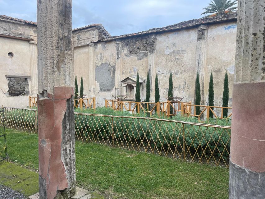 From Sorrento: Pompeii Guided Tour small group - What you learn about 79 AD (and why it changes the ruins)