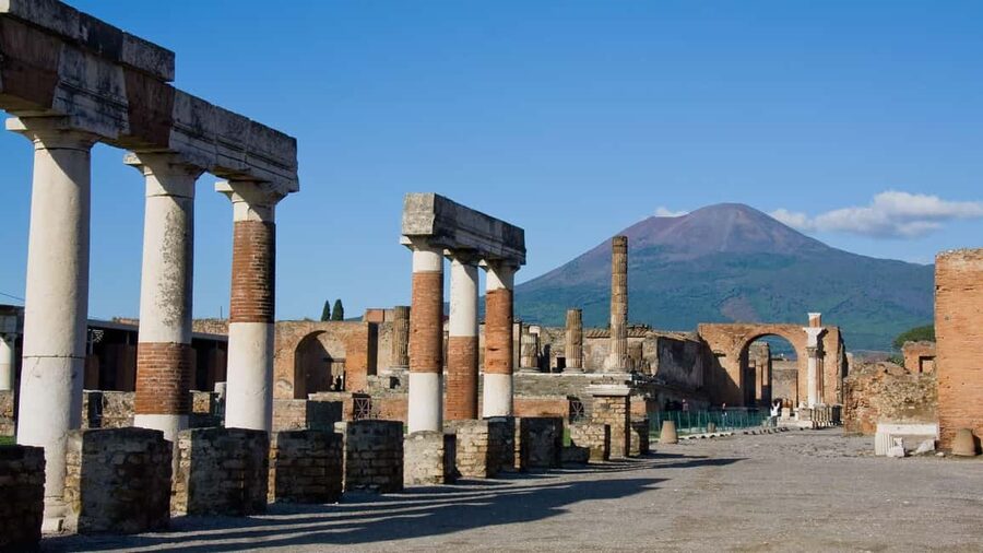 From Sorrento: Pompeii with an Archaeological Guide & Ticket - Two hours inside Pompeii: what the archaeologist guide helps you see