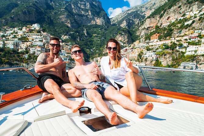 Full day Small Group Boat Tour of the Amalfi Coast from Naples - Positano on foot: Moda Mare style and the charm of narrow streets