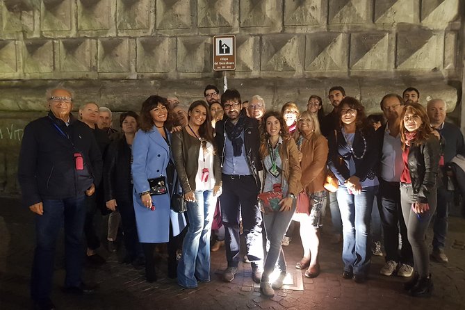 Guide tour in Naples downtown with an art expert - Duomo di Napoli: Power, Faith, and Artistic Clues