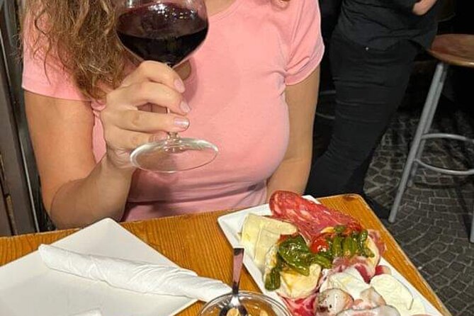 Guided, FUN Wine Tasting with Trivia Games, Napoli - How the WSET-Style Evaluation Sheet Helps You Taste Smarter