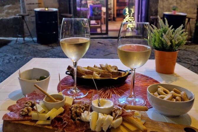 Guided, FUN Wine Tasting with Trivia Games, Napoli - Starting in Piazza del Gesù Nuovo: Easy to Find, Easy to Join