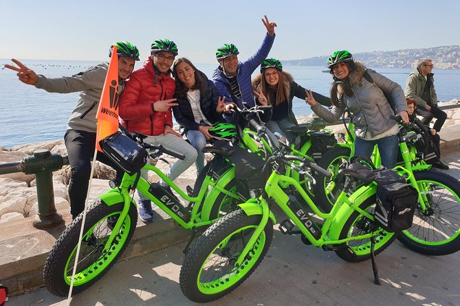 Guided tour of Naples by FAT electric bike - Stop 1: Lungomare Caracciolo for Waterfront Panoramas