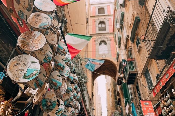 Guided tour of Naples combined with a street food tasting. - Where you meet and where the tour ends (and why it matters)