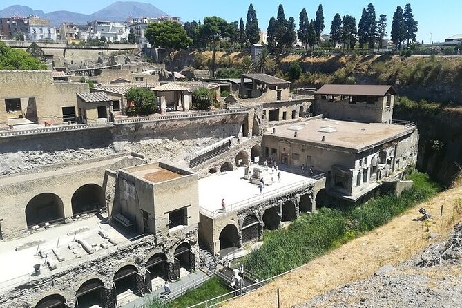 Half Day Excursion to Herculaneum from Naples with Lunch - How the return to Naples stays easy (even in traffic)