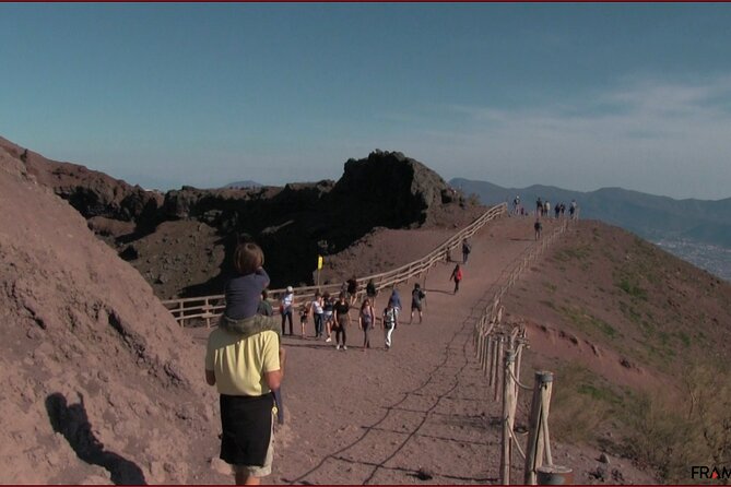Half-Day Mount Vesuvius of Pompeii Tour by Bus - The Morning Flow From Via Roma 32