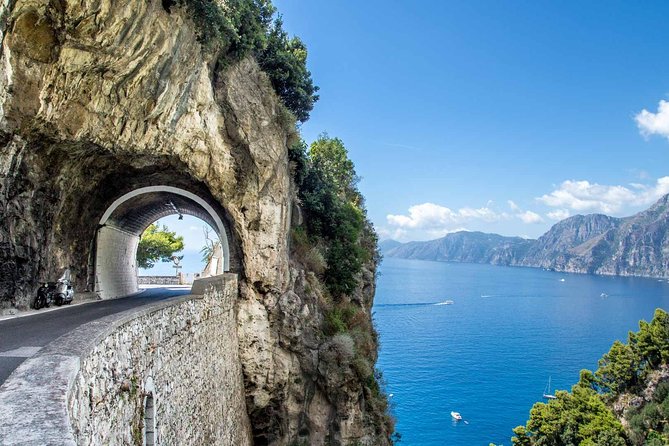 Herculaneum and Amalfi Coast Private Tour for Families - Skip-the-line tickets and the Blue Badge guide: what you gain in real time