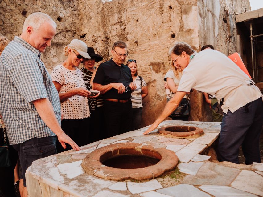 Herculaneum: Private Walking Tour with Archeologist Guide - Sacellum of the Augustales: small religious space, big cultural context