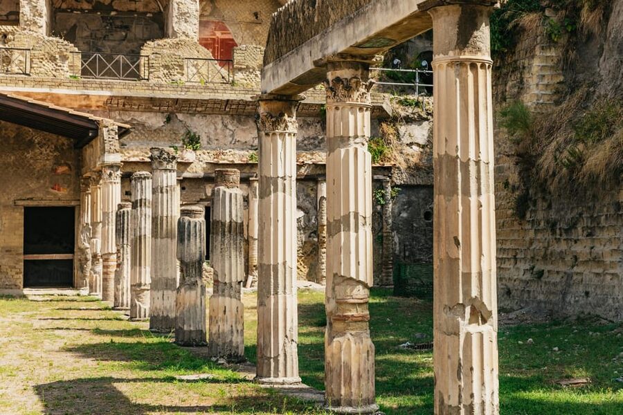 Herculaneum: Skip-the-Line Guided Tour with Archaeologist - Price and value: $53 for a guide, admission, and headsets