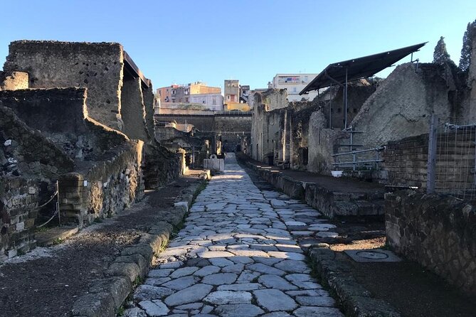 Herculaneum - Small Group Tour - The 2-hour route: a small site that teaches big lessons