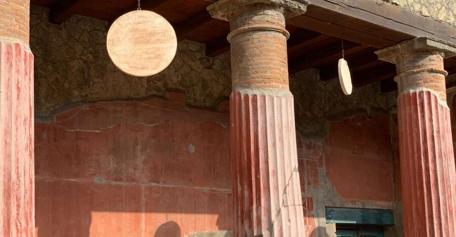Herculaneum: Tickets & Tour with a Local Archaeologist - Herculaneum’s 79 AD time capsule: why it feels more human