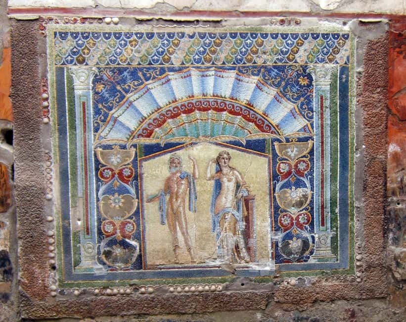 Herculaneum with an Archaelogical Guide & Ticket - Sacellum of the Augustales: where religion and civic life overlap