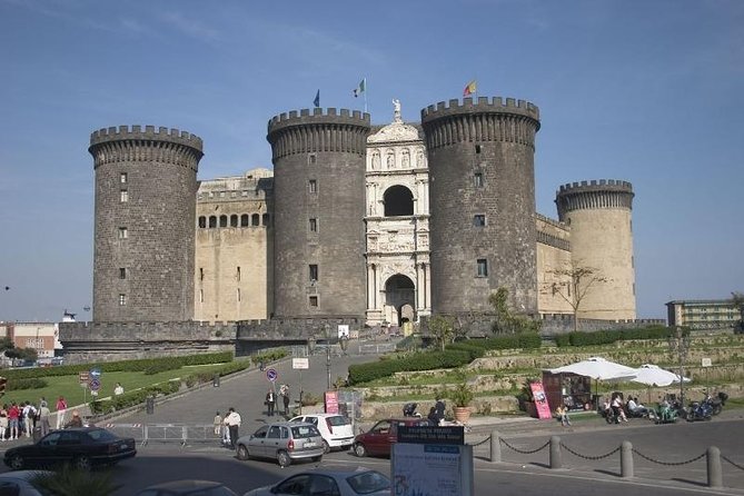 Incredible Naples: Private Walking Tour with Expert Local Guide - Start point to finish point: how to get your bearings