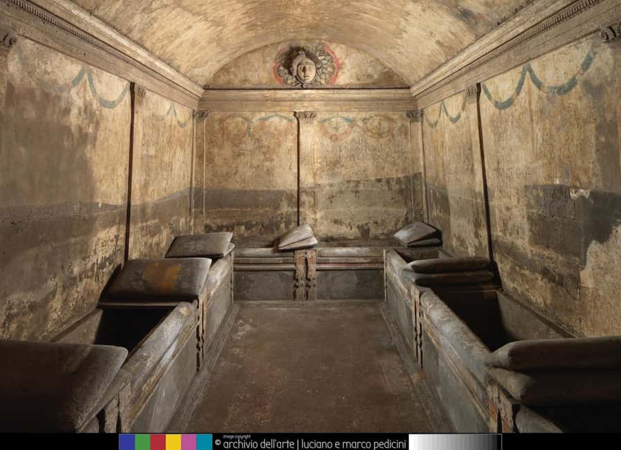 Ipogeo dei Cristallini Standard Tour - Neapolis and the Four Painted Tombs You Can Actually Read