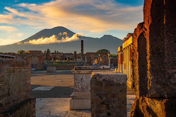 Late Afternoon Best time to visit Pompei on a private tour - The value of a private guide (and why Alex’s style matters)