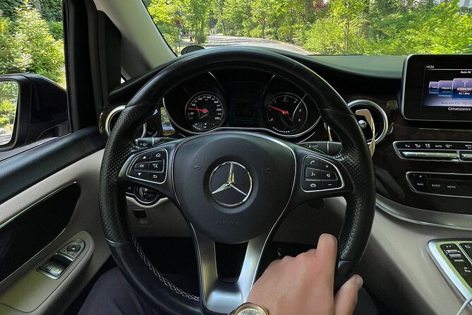 Luxury transfer from NAPOLI TO SORRENTO - Arrival help: getting to Sorrento without the last-mile headache
