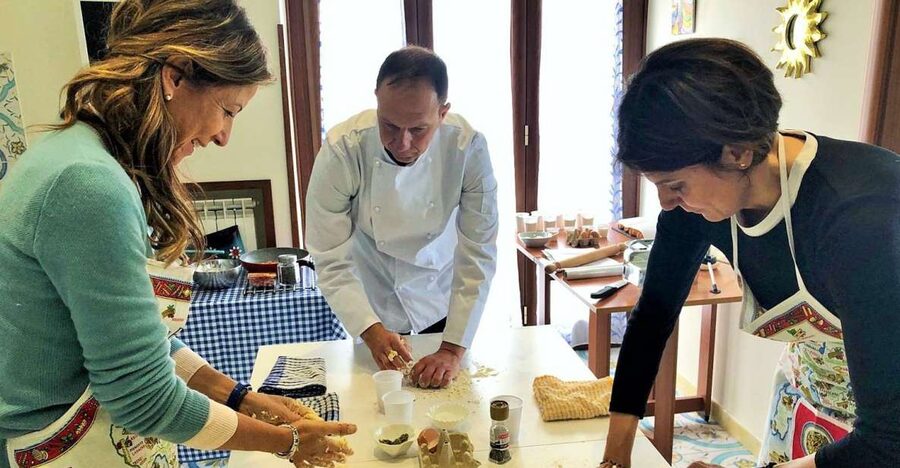 Make Neapolitan Pizza With A View Of Naples Like No Other - What the 3 Hours Actually Feel Like