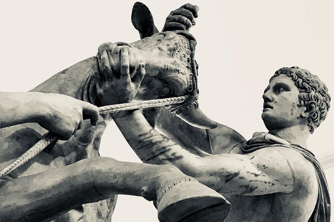 MANN - Archaeological Museum Private Tour with Archaeologist - Gabinetto Segreto del Re: explicit Roman art, and how to handle it