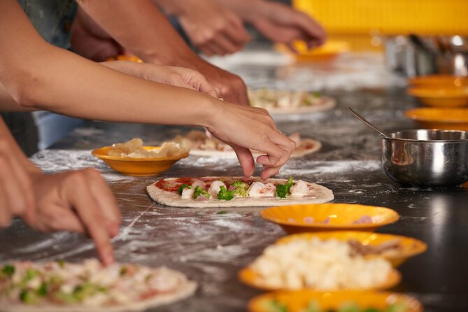 Master the Art of Naples Pizza – Hands-On Class with Tastings - What you’re really paying for: Neapolitan technique, not just pizza crumbs