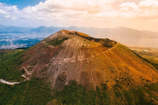 Mount Vesuvius and Pompeii private tour - Price and value: what $331.62 per person is really buying