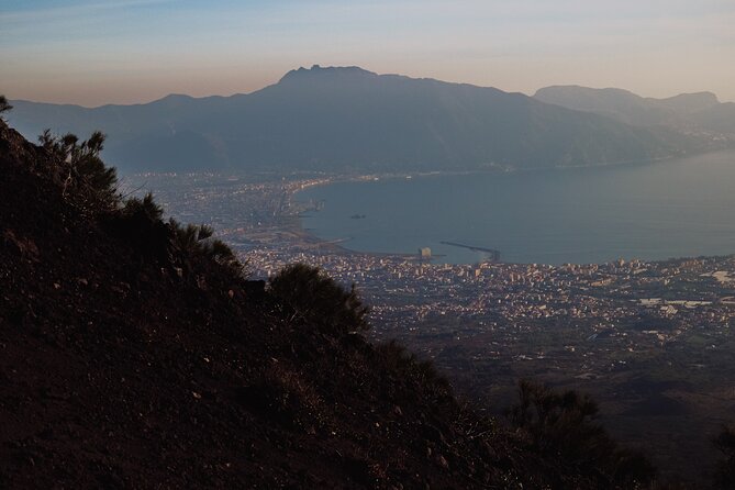 Mount Vesuvius Skip the Line Ticket + Multilingual Audio Guide - The Parco Nazionale del Vesuvio crater hike: what it feels like in real life