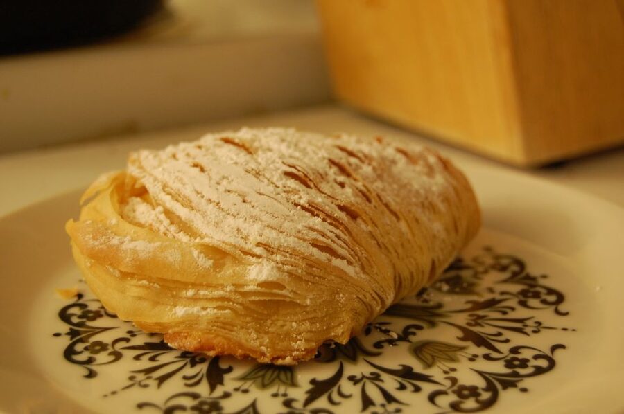 Naples: 2-Hour Walking Tour w/ Food Tasting Experience - Dessert stops in Naples: sfogliatella or babà, plus espresso