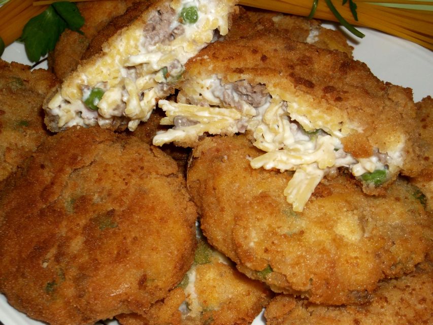 Naples: 2-Hour Walking Tour w/ Food Tasting Experience - What makes each part of the tour feel like Naples, not a checklist