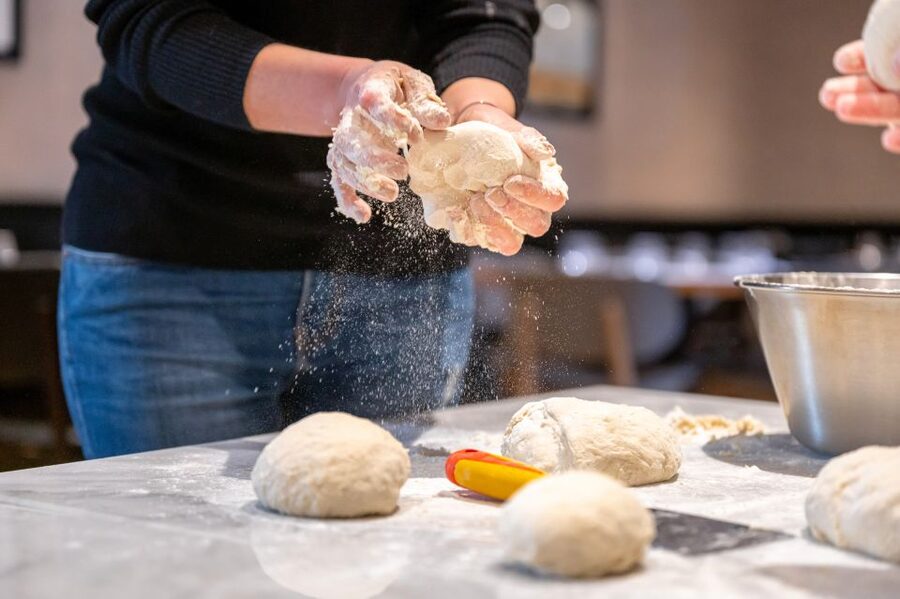 Naples: Authentic Neapolitan Pizza Making Class - Your 2-Hour Timeline: What Happens, Step by Step