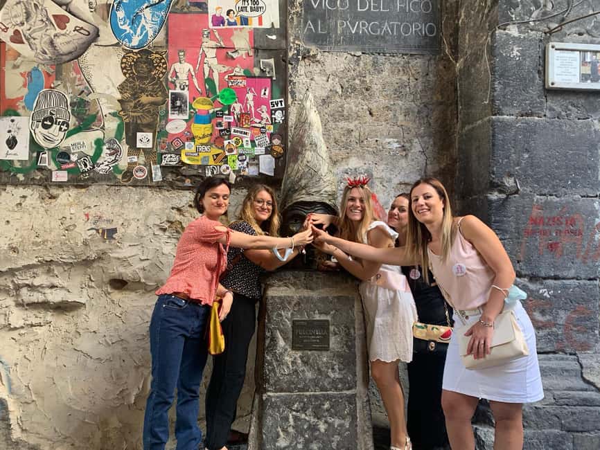 Naples: Bachelorette Party with Insolitaguida - Where the Naples bachelorette hunt begins: Piazza del Gesù Nuovo