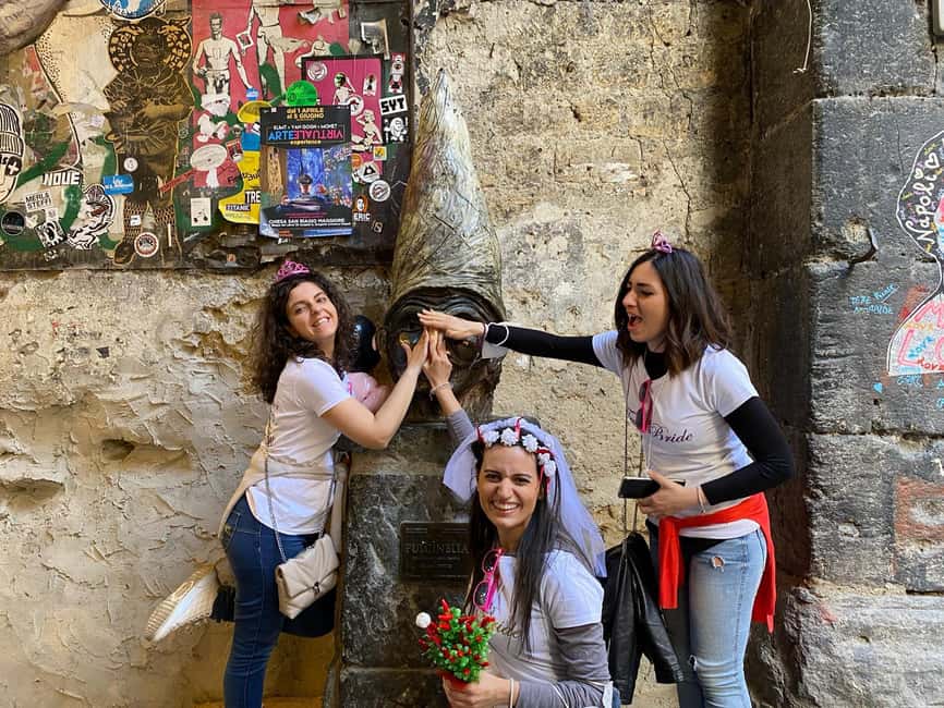 Naples: Bachelorette Party with Insolitaguida - Food and drink: dessert tasting, liquor tasting, and the final aperitif