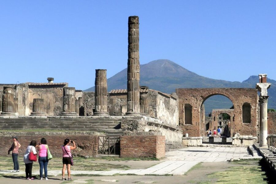 Naples Best Of: Amalfi Coast and Pompeii - Small Group Tour - Pace and crowd reality: how this tour keeps you from feeling rushed