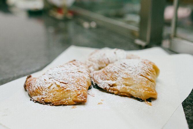 Naples by Night: Ultimate Neapolitan Tasting Tour - Borgo Marinaro pasta dinner by Castel dell’Ovo, then limoncello