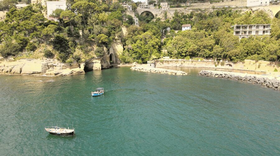Naples: Castel dell'Ovo Boat Tour with Snorkeling & Aperitif - What the aperitif onboard tastes like (and why it’s worth it)