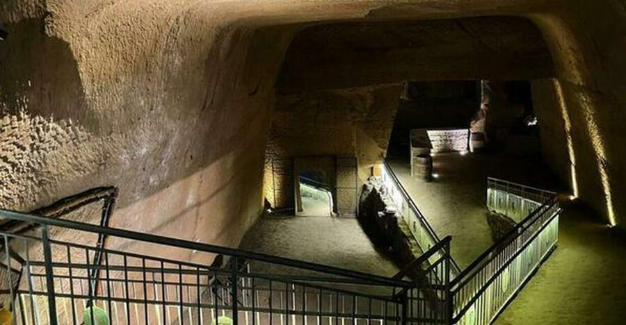 Naples: City and Lapis Museum Tour with an Archaeologist - Down 40 meters through Santa Maria Maggiore