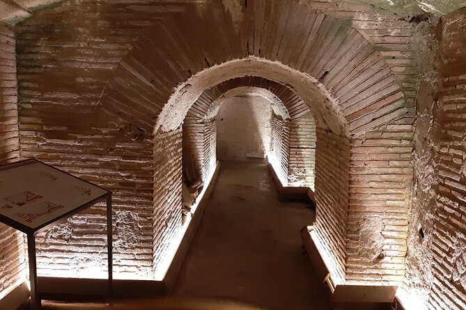 Naples: City Center Walking Tour with Underground Naples - Piazza del Gesù Nuovo: your meeting point and first orientation