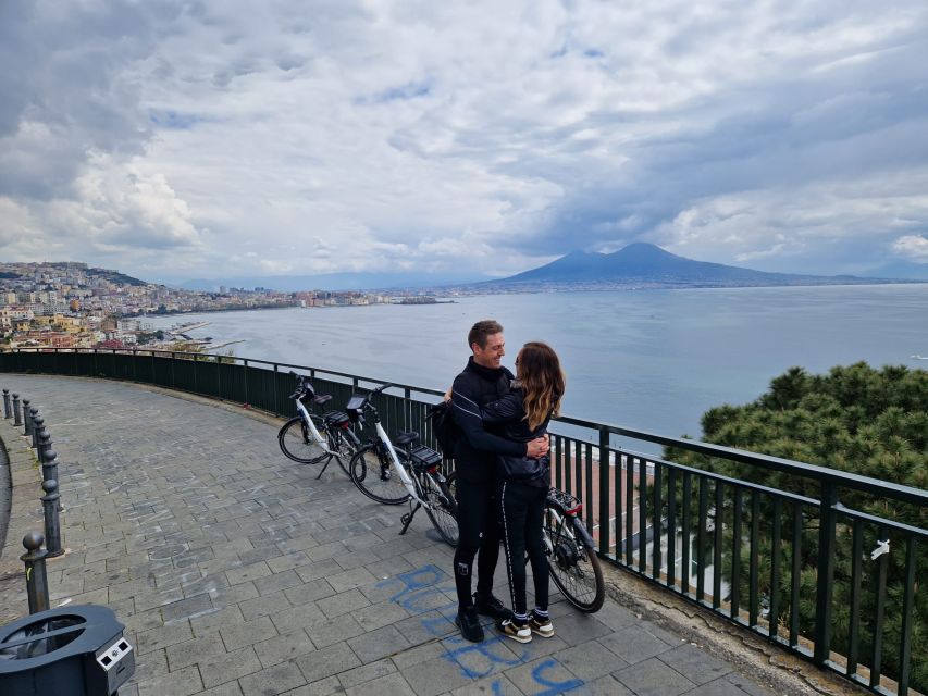 Naples: City Highlights Guided Bike Tour - Naples Promenade, Vesuvius, and the sea-air payoff