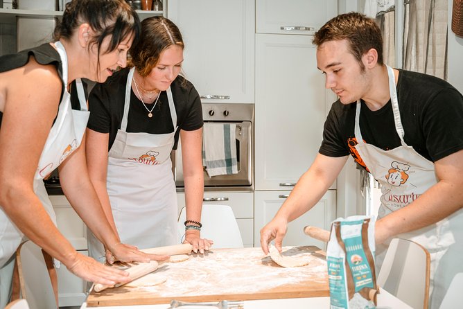 Naples: Cook 3 Authentic Recipes in a Local's Home - Wine at the Table: How the Meal Feels in Real Time