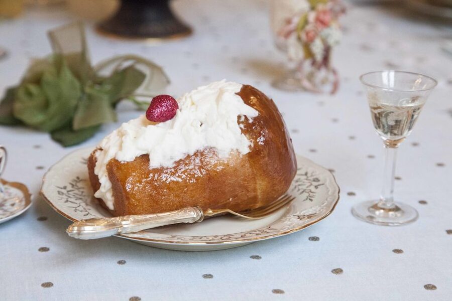Naples: Dining Experience at a Local's Home - What you’ll actually eat: starter, pasta, dessert (and what that implies)