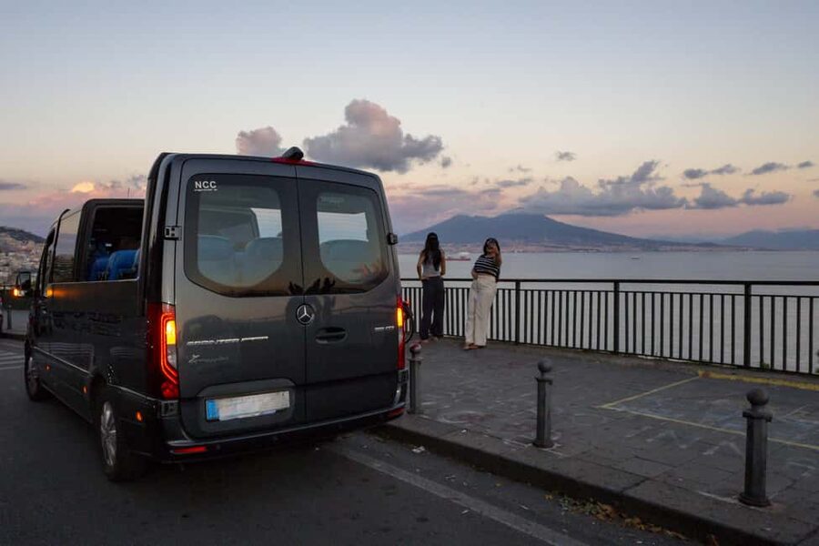 Naples: Evening Sightseeing with Gourmet Dinner - Via Posillipo, Via Manzoni, and Via Petrarca: Where the City Looks Its Best