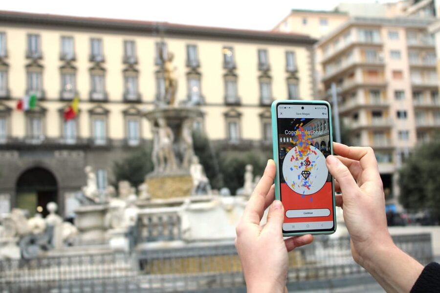 Naples: Family Mythology Treasure Hunt w/ Food Stop - Myth on Your Phone: Finding Parthenope’s Lyre