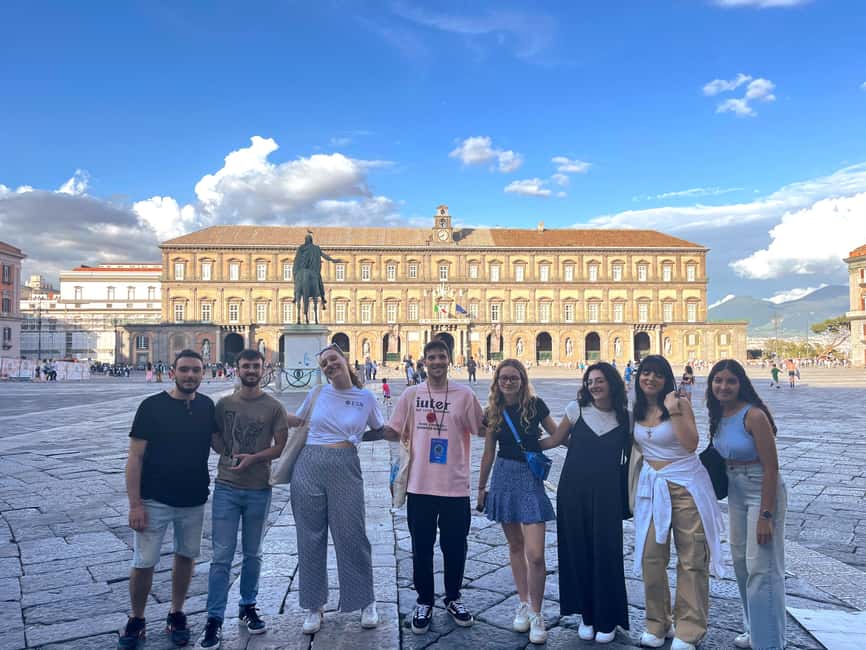 Naples: Family Mythology Treasure Hunt w/ Food Stop - Spaccanapoli-Style Walking: Via San Gregorio Armeno and the Doll Hospital