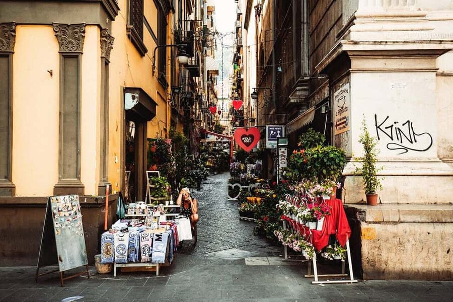 Naples: Family Mythology Treasure Hunt w/ Food Stop - Sansevero Chapel, Piazza Municipio, and the City’s Big Transitions